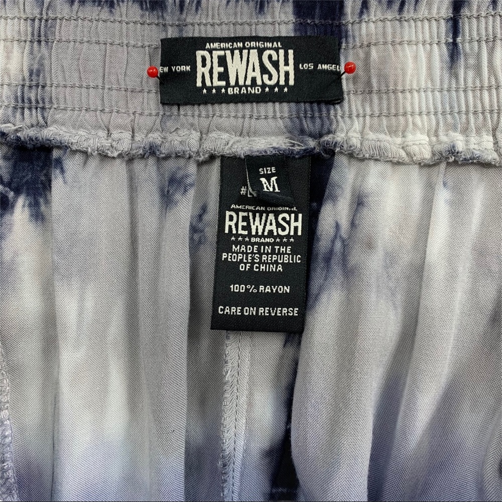 Loose Fit Tie Dye Shorts - Picture 5 of 8